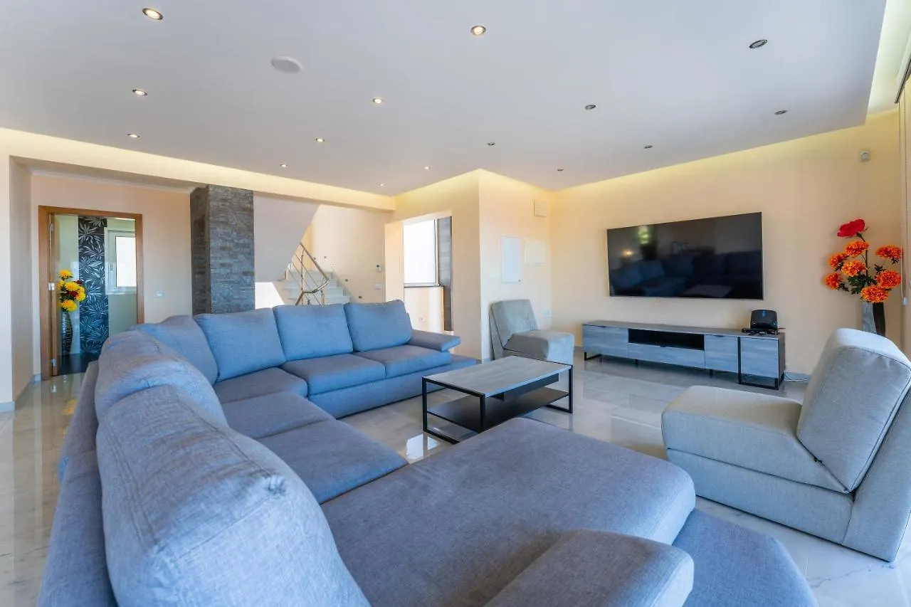 Flh Funchal House With Sea View Villa